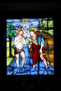 S. João a Batizar Jesus – Vitral Igreja de Alvarelhos